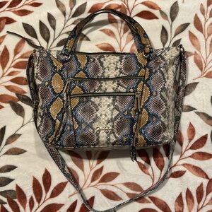 Jessica Simpson purse snake print